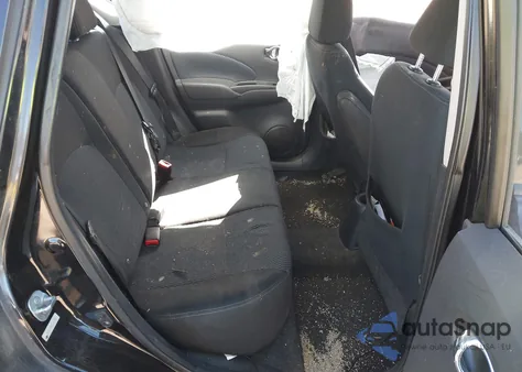 2015 Nissan Versa Note S (Sr)/S Plus/Sl/Sr/Sv z USA, uszkodzony, nr VIN 3N1CE2CPXFL414033